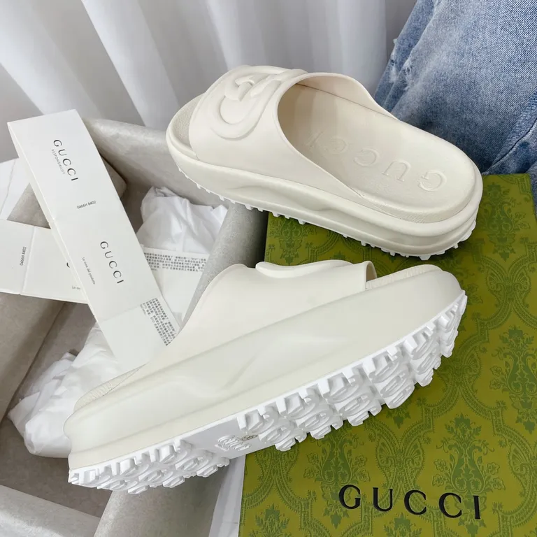 Gucci Shoe 